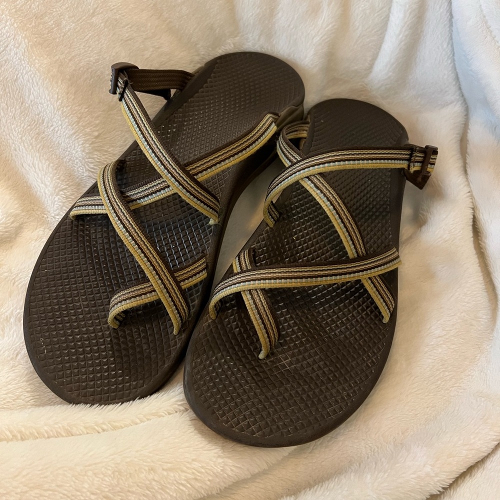 Women’s Backless Chacos Women Size 10
